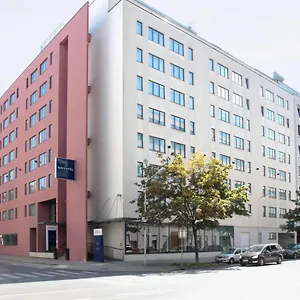Novotel Donau Otel