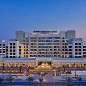 Hilton Yas Island 5*, Abu Dzabi Egyesült Arab Emírségek