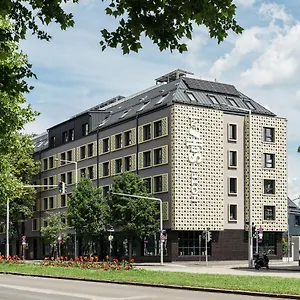 4* 호텔 Schani Uno